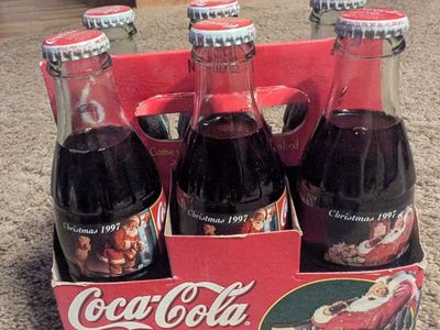 1997 Christmas 6-pack coca cola