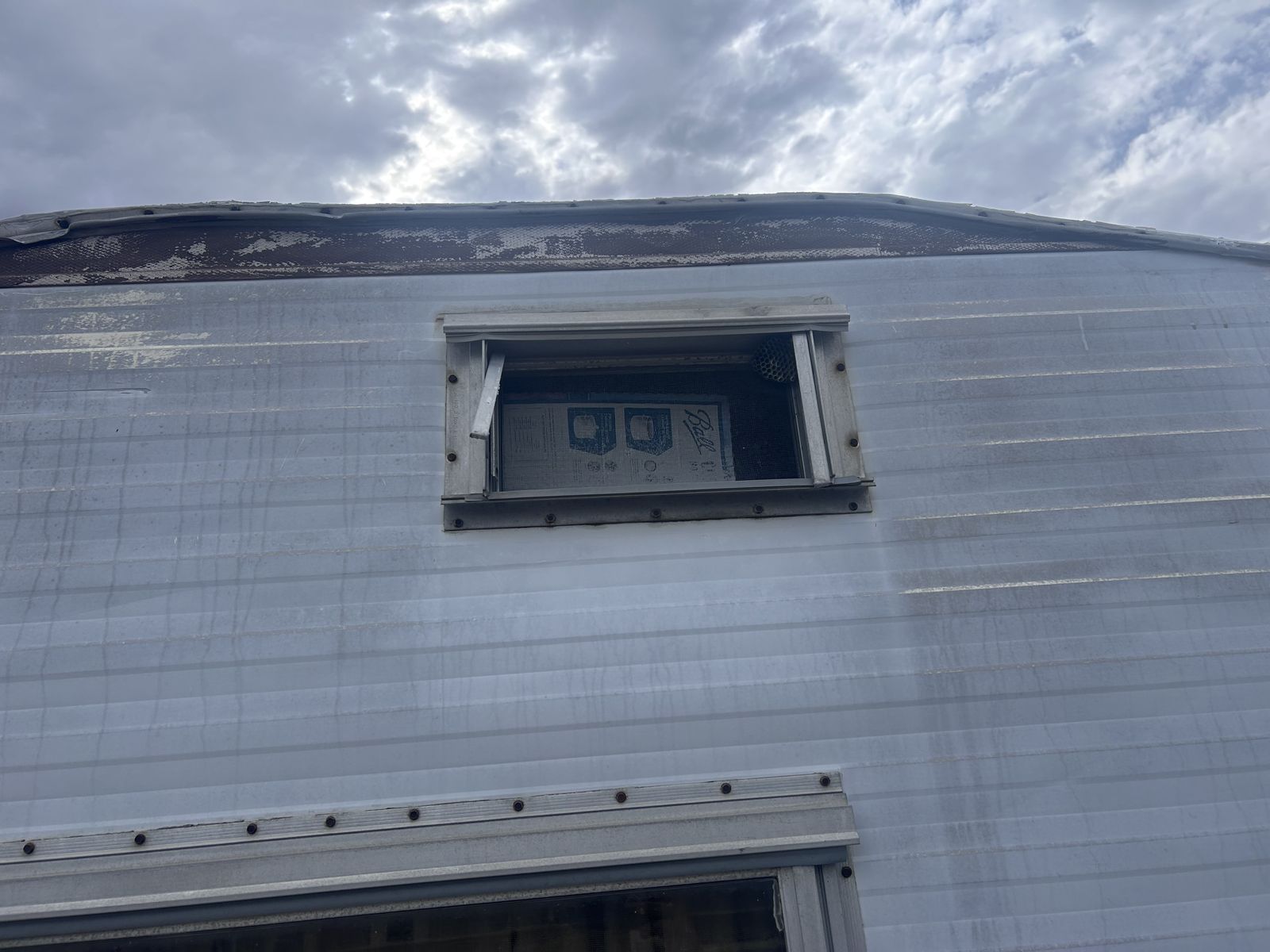 Main image 10