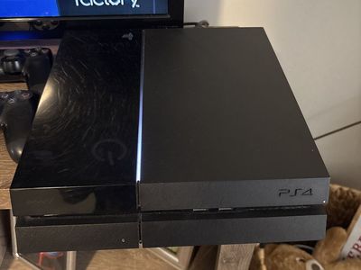 Sony PlayStation 4 (PS4) Console with 2 Controllers & 14 Games 500 gb