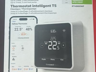 Honeywell T5 thermostat new in Box
