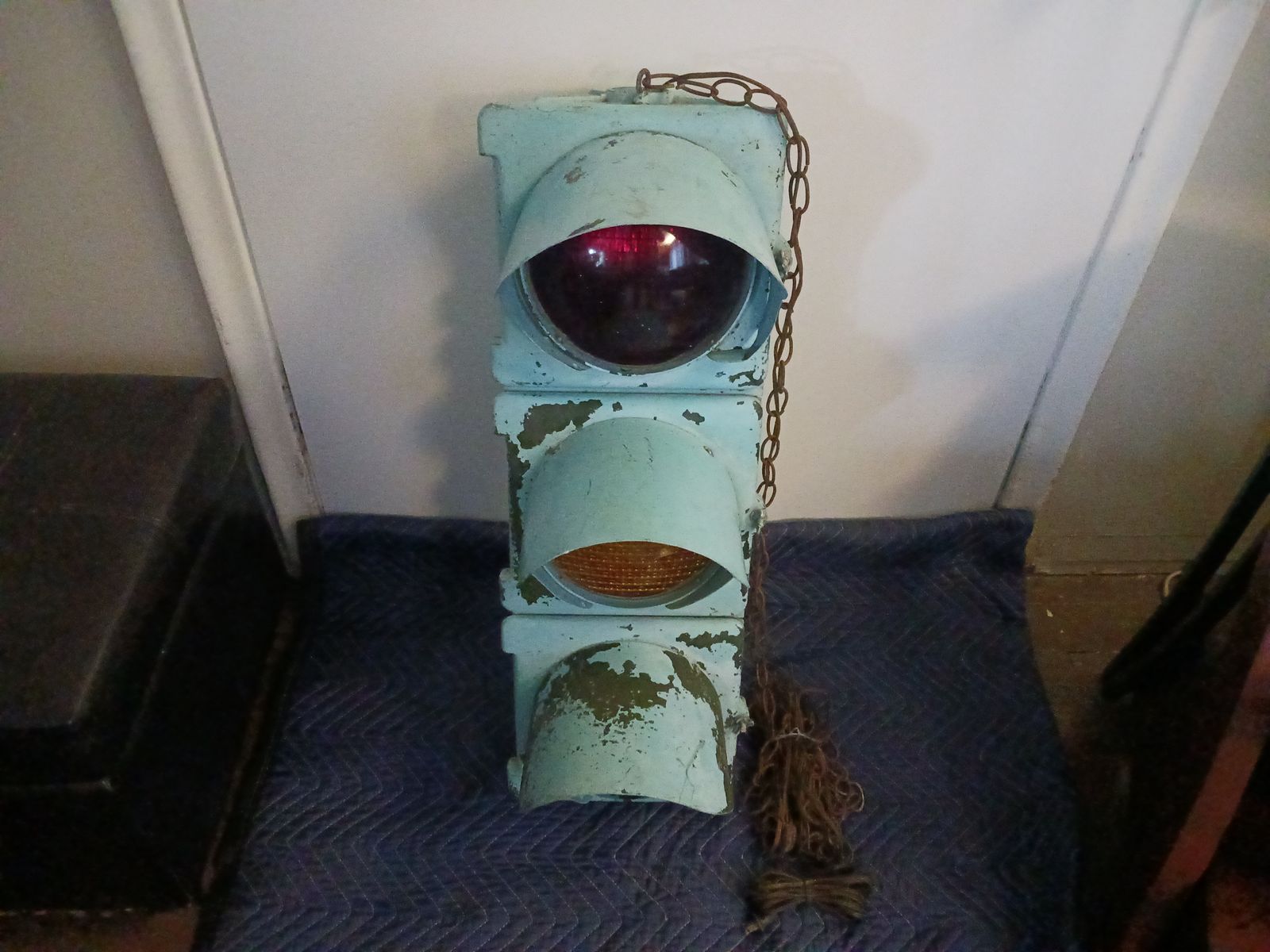 Main image 2