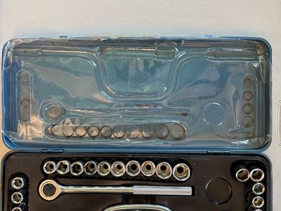 Vintage Metal Case Socket Set with Speed Handle & Ratchet