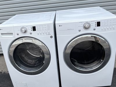Stackable LG Washer & Electric Dryer, Free Delivery.