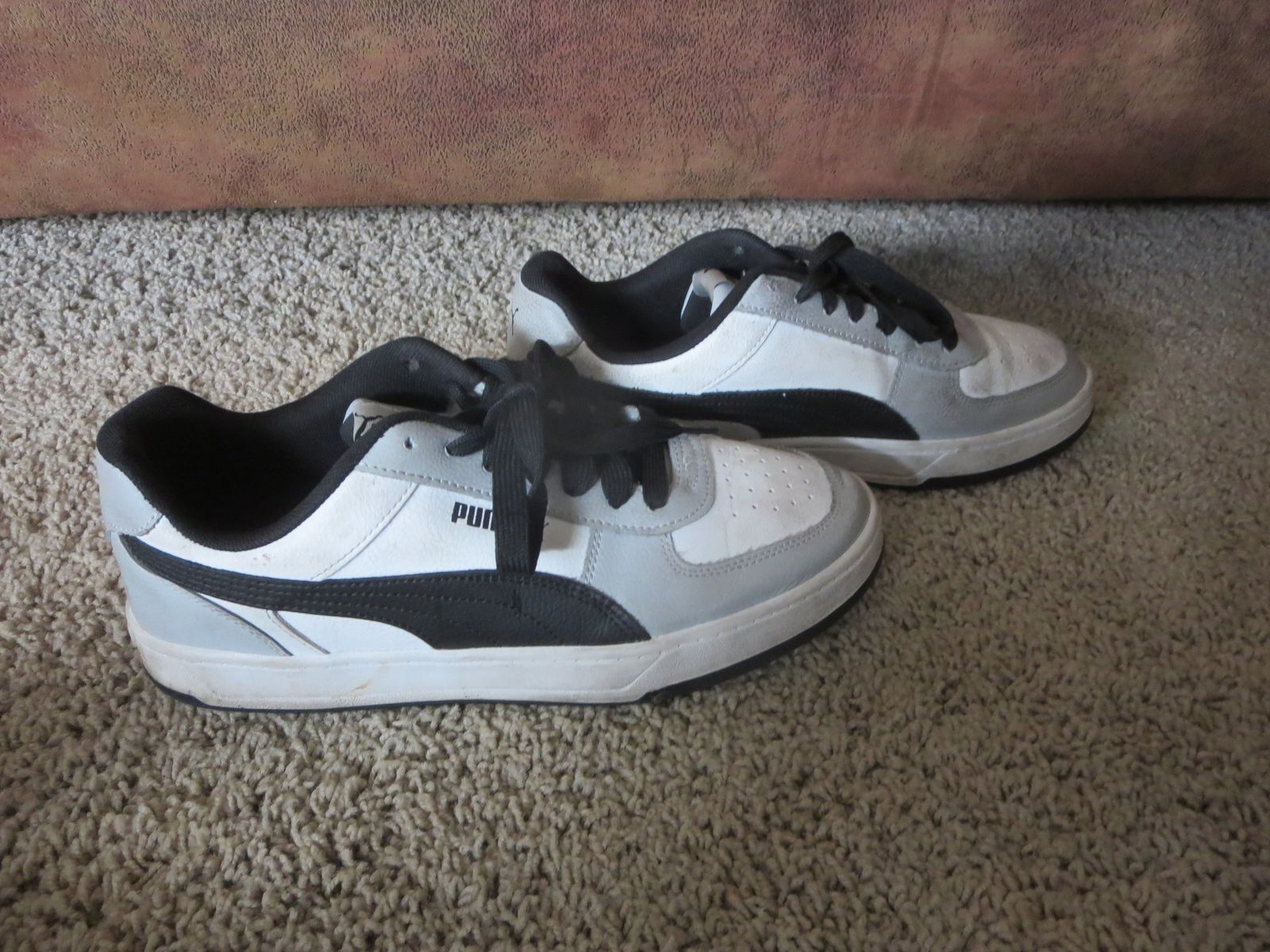 Puma Men's 10.5 Casual Sneakers White Black Gray Size