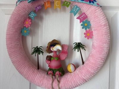 Summer Flamingo Welcome Wreath with Beach Theme Decor