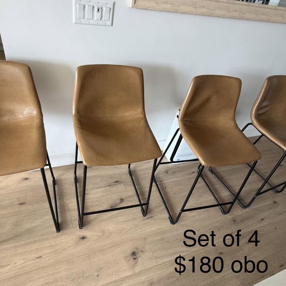 Set of 4 barstools
