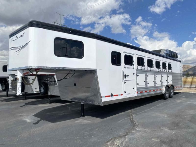 New 2026 Trails West Sierra 6 Horse GN