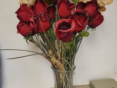 rose floral arrangement