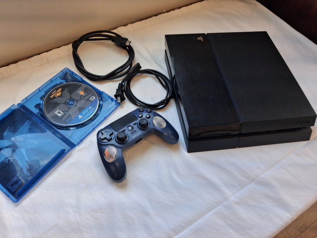 PS4 w controller & game - Sony PlayStation 4 bundle