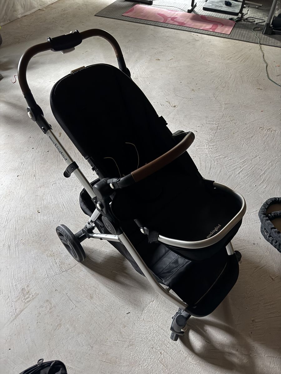 Mockingbird Single-to-Double Stroller - Excellent Condition