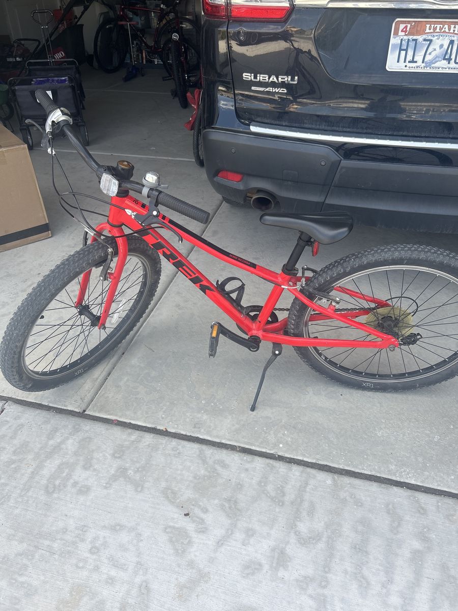 Trek Precaliber 24 Inch Red Kids' Mountain Bike - Great Condition, Ready to Ride!
