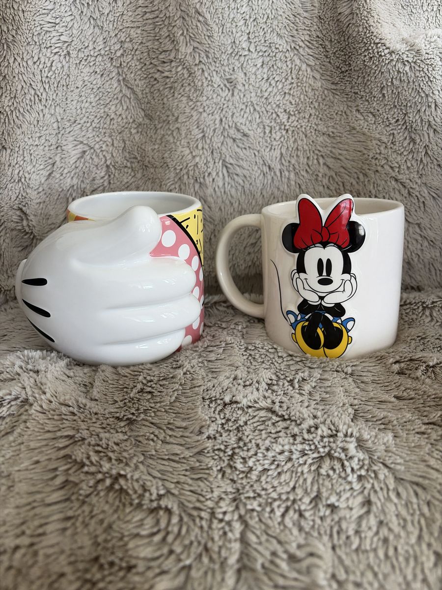Disney Minnie Mouse Ceramic Coffee Mugs Set of 2 Collectible