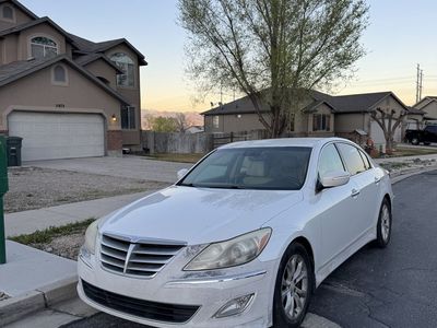 2013 HYUNDAI GENESIS