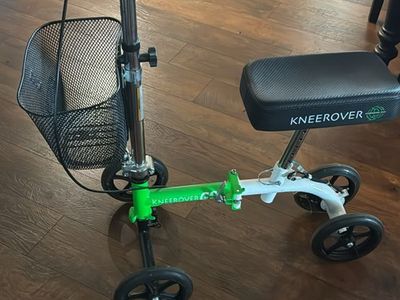 Knee scooter