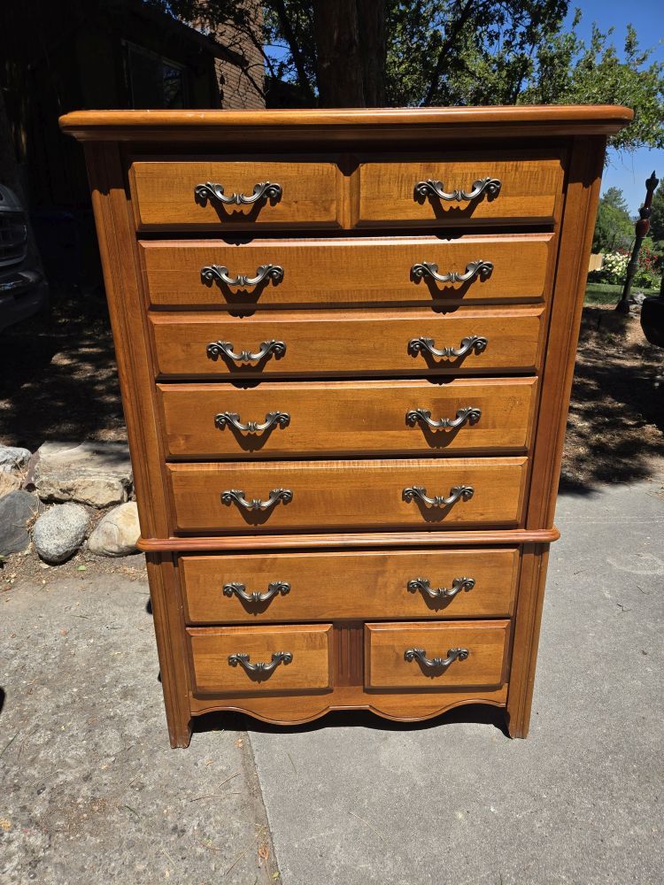 Basset dresser drawer chests