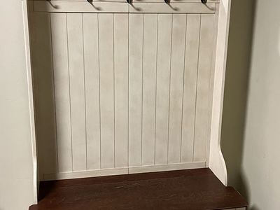 Hall tree with bench