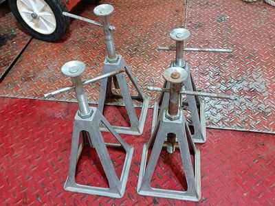 Trailer leveling jack stand. Set of four