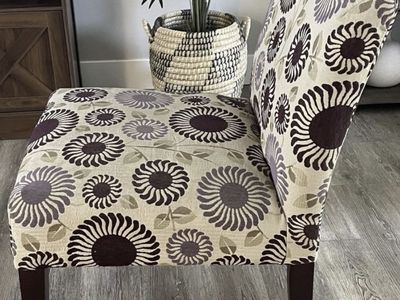 $30 accents chair