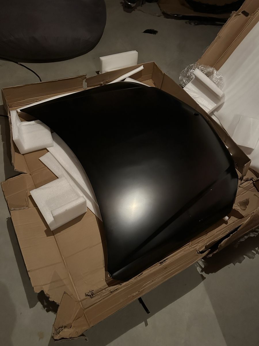 Main image 6