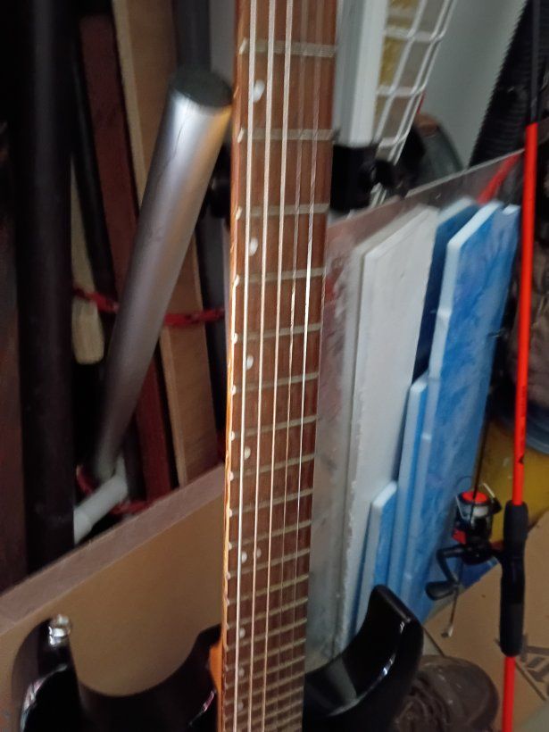 electric guitar