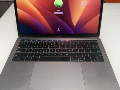 2018 13” MacBook Pro i7 16GB RAM 1TB SSD Touchbar
