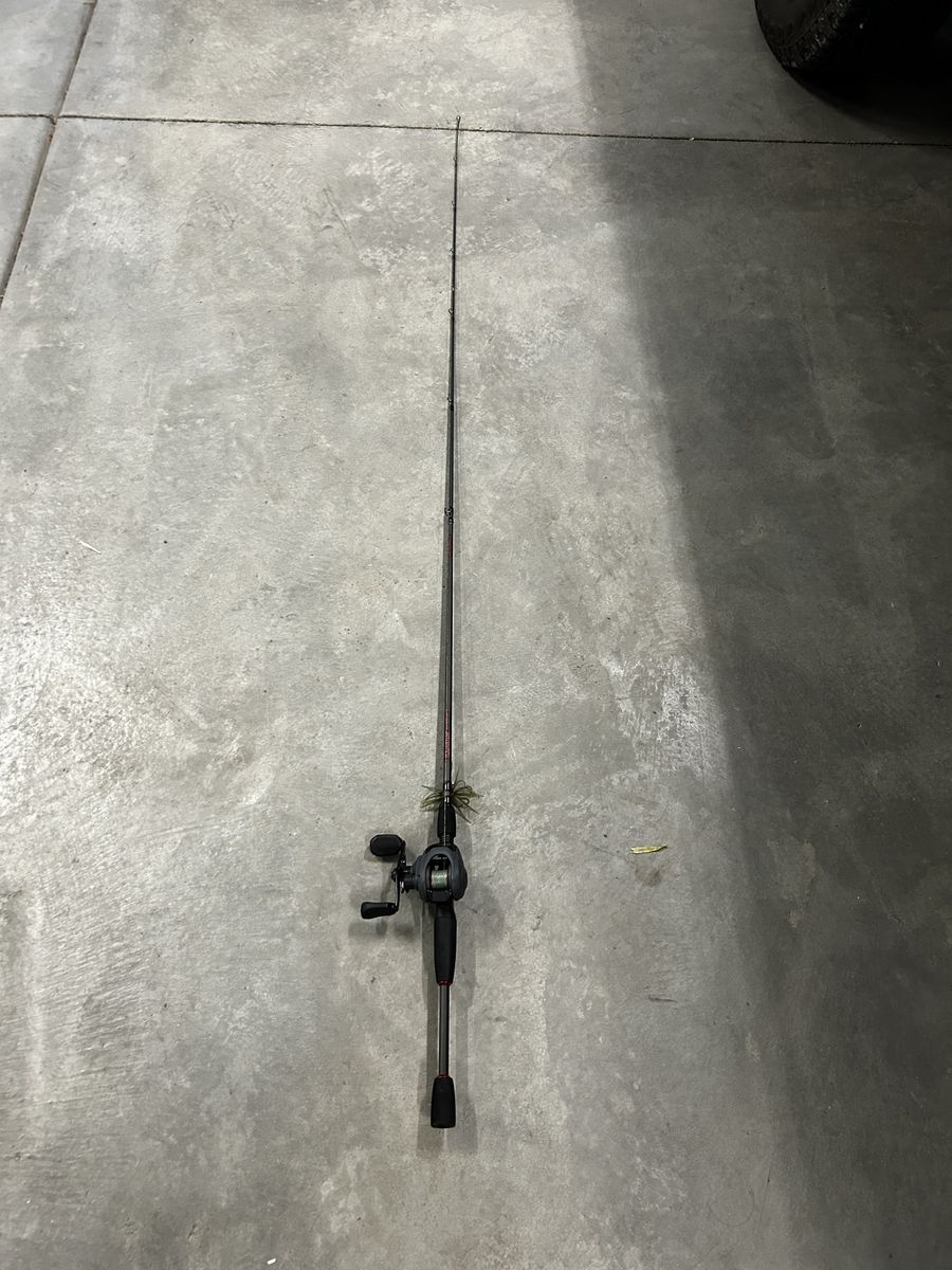 Quantum invade Baitcasting Rod & Reel Combo Fishing Pole