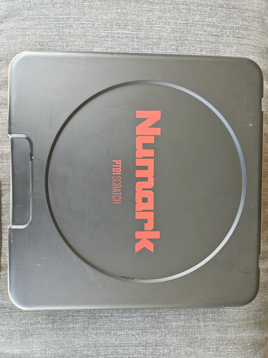 Numark pt01 scratch turntable