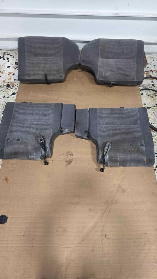 1987-1995 Nissan Pathfinder (WD21) Seats