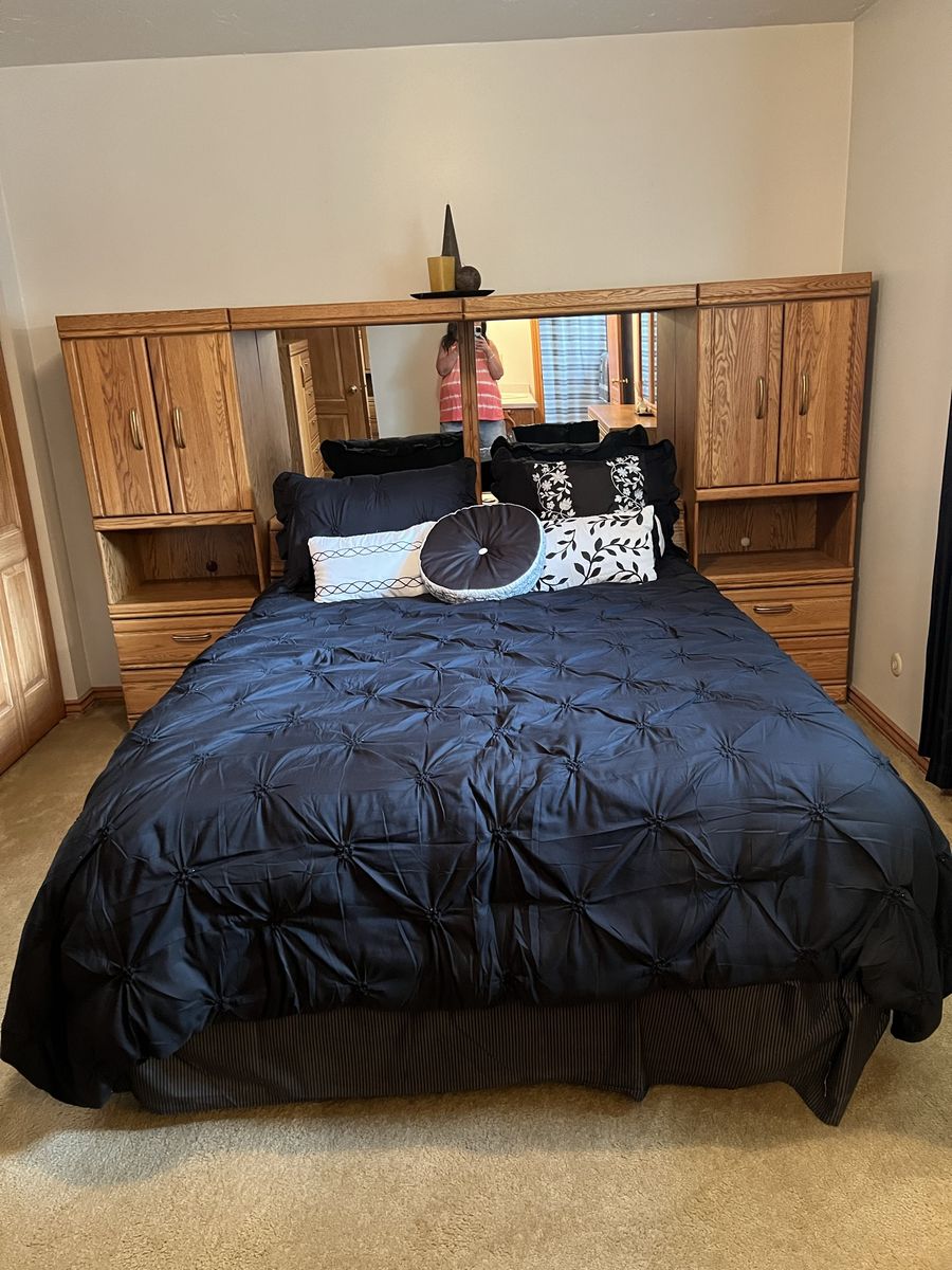 Queen bedroom set