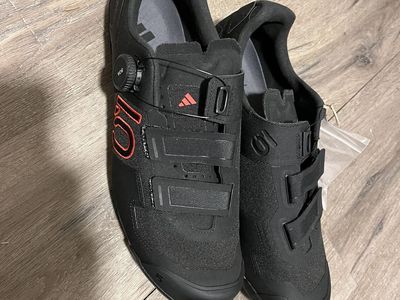 11.5 MTB shoes