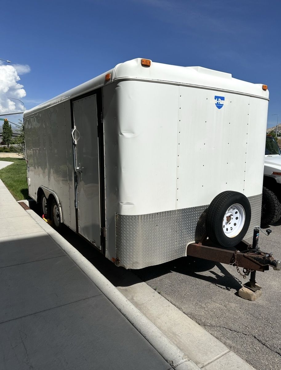 Load Runner Enclosed Trailer