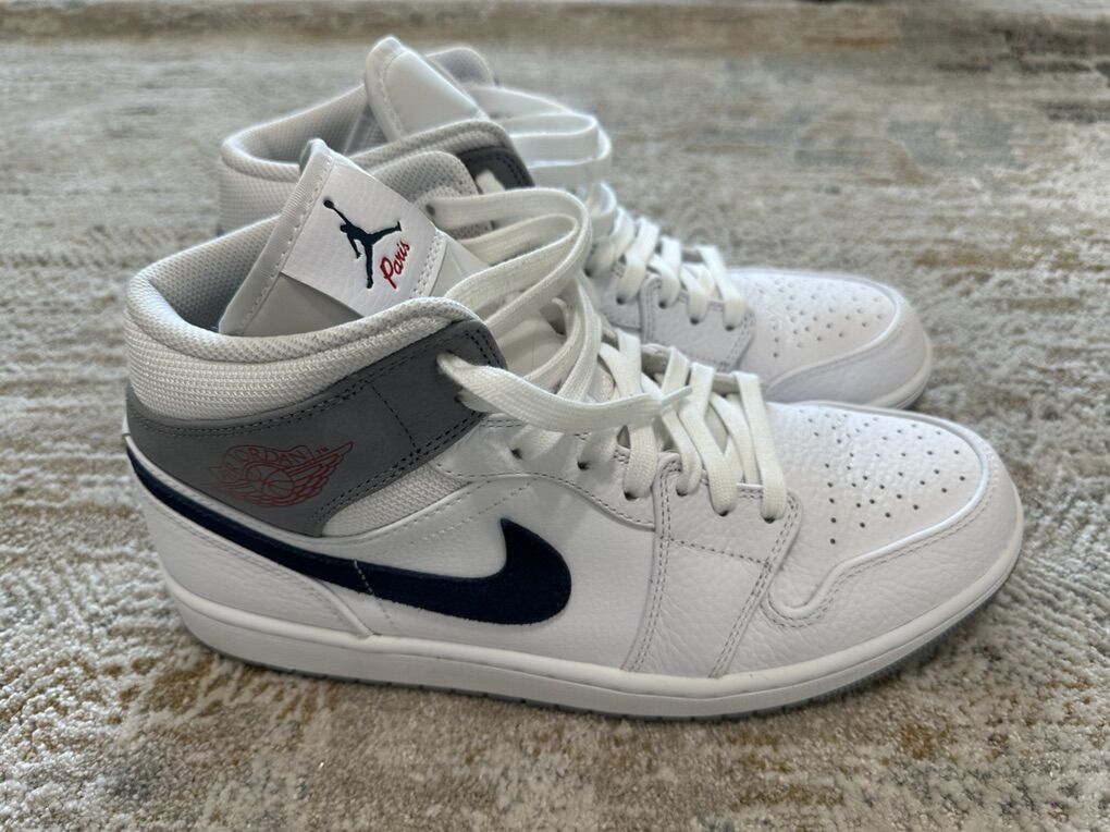 Like New Air Jordan 1 Mid Paris Shoes