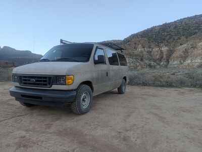 2003 FORD E E-150 XLT