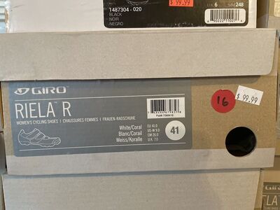 Giro Riela R Women's 9 Or 41