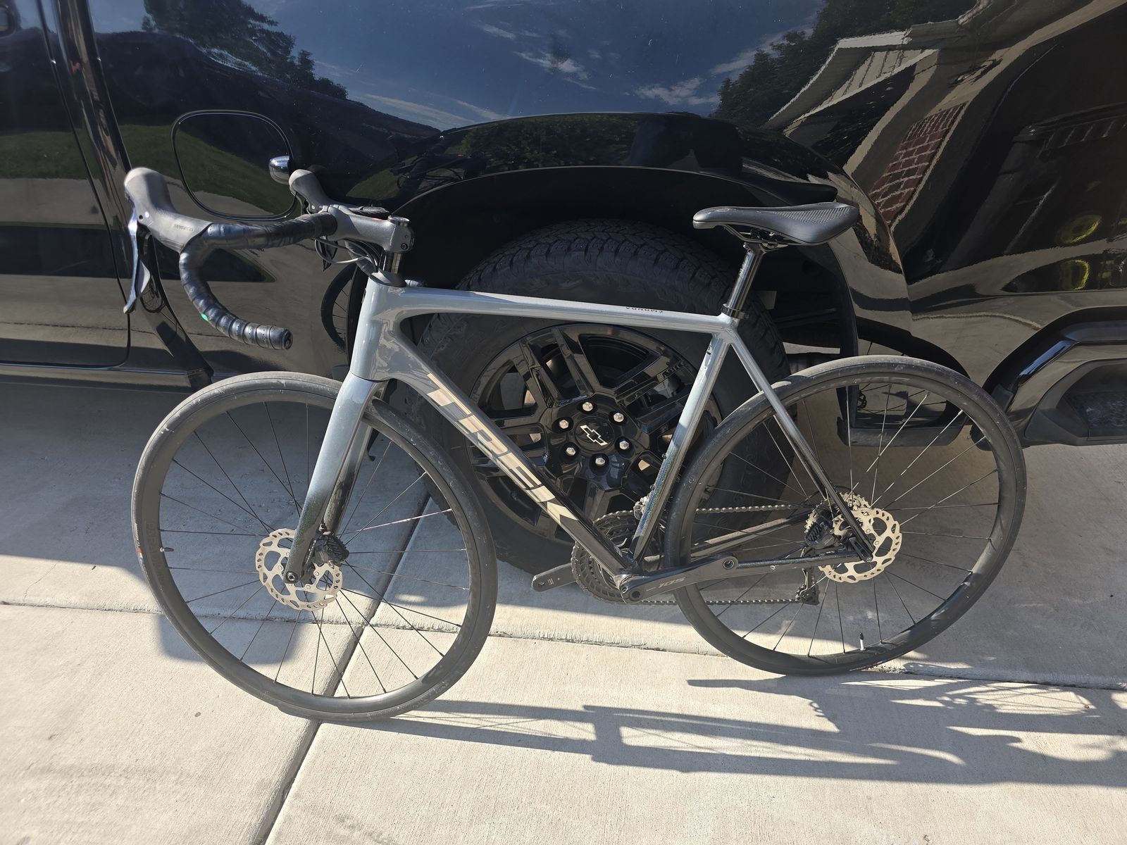 Almost New Trek Emonda Road Bike