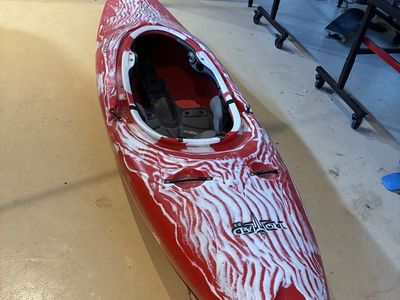Dagger Nomad 8.5 kayak