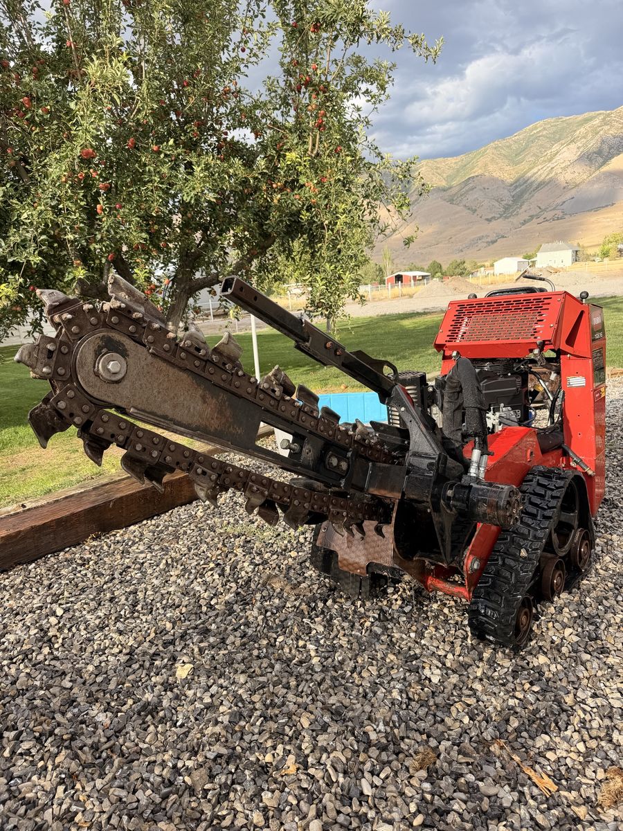 Toro trx16 tracked trencher