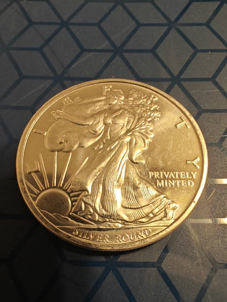 Walking Liberal Silver Round