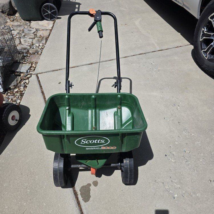 Scott's fertilizer spreader