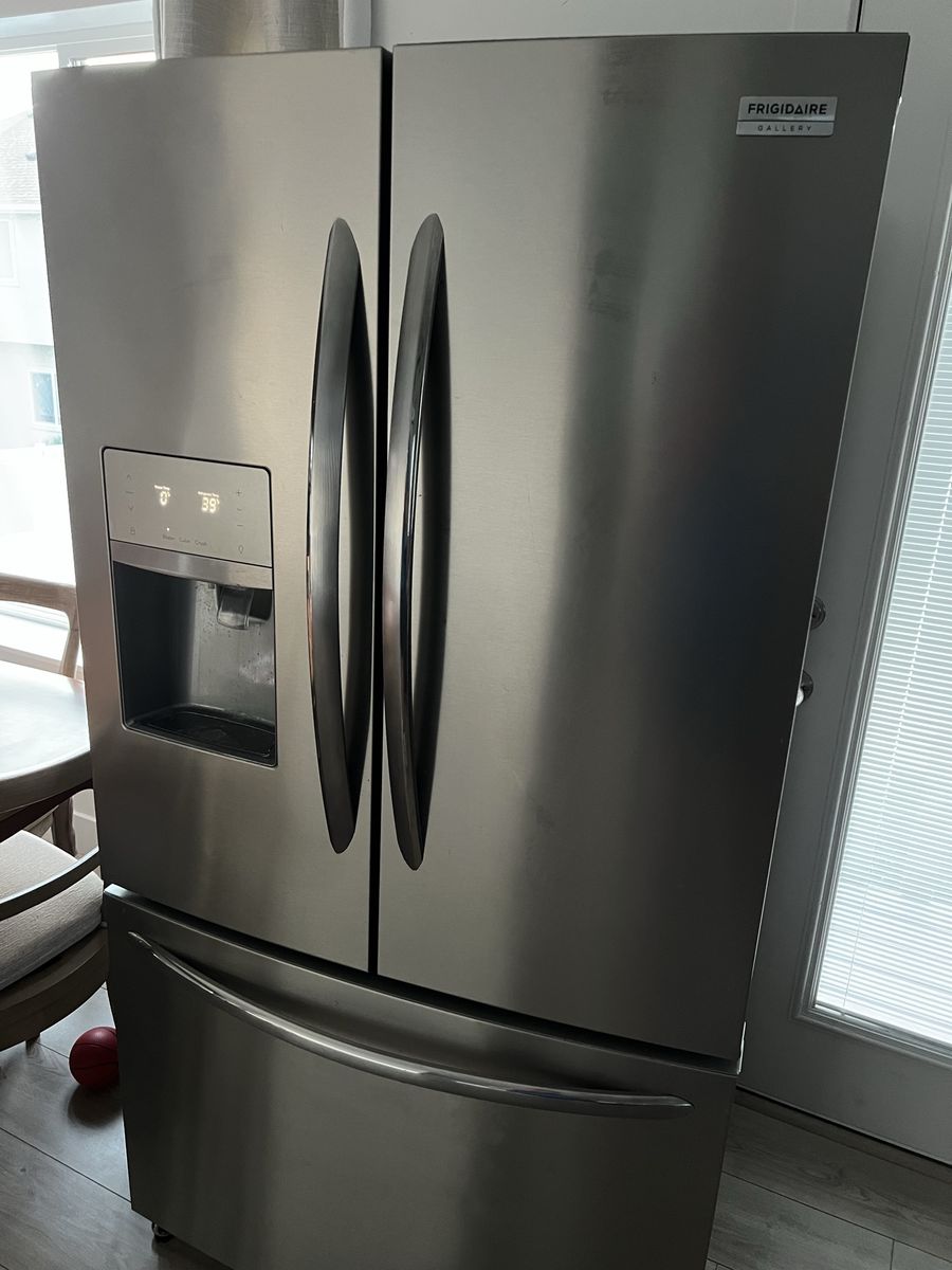 Frigidaire Gallery French Door Refrigerator - Stainless Steel with Water & Ice Dispenser