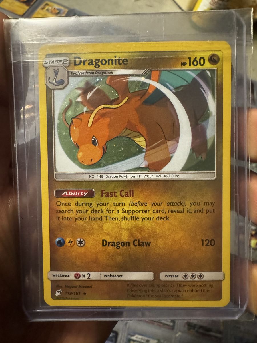 Dragonite 119/181 Holo Rare Pokemon Card - Team Up Set