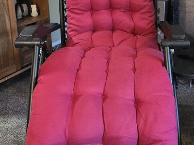 Red Zero Gravity Lounge Chair with Cushion and Side Tray