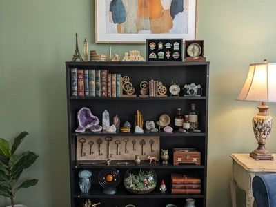 Black Wooden Bookshelf/Display Shelf with 8 Adjustable Shelves - Perfect for Collectibles
