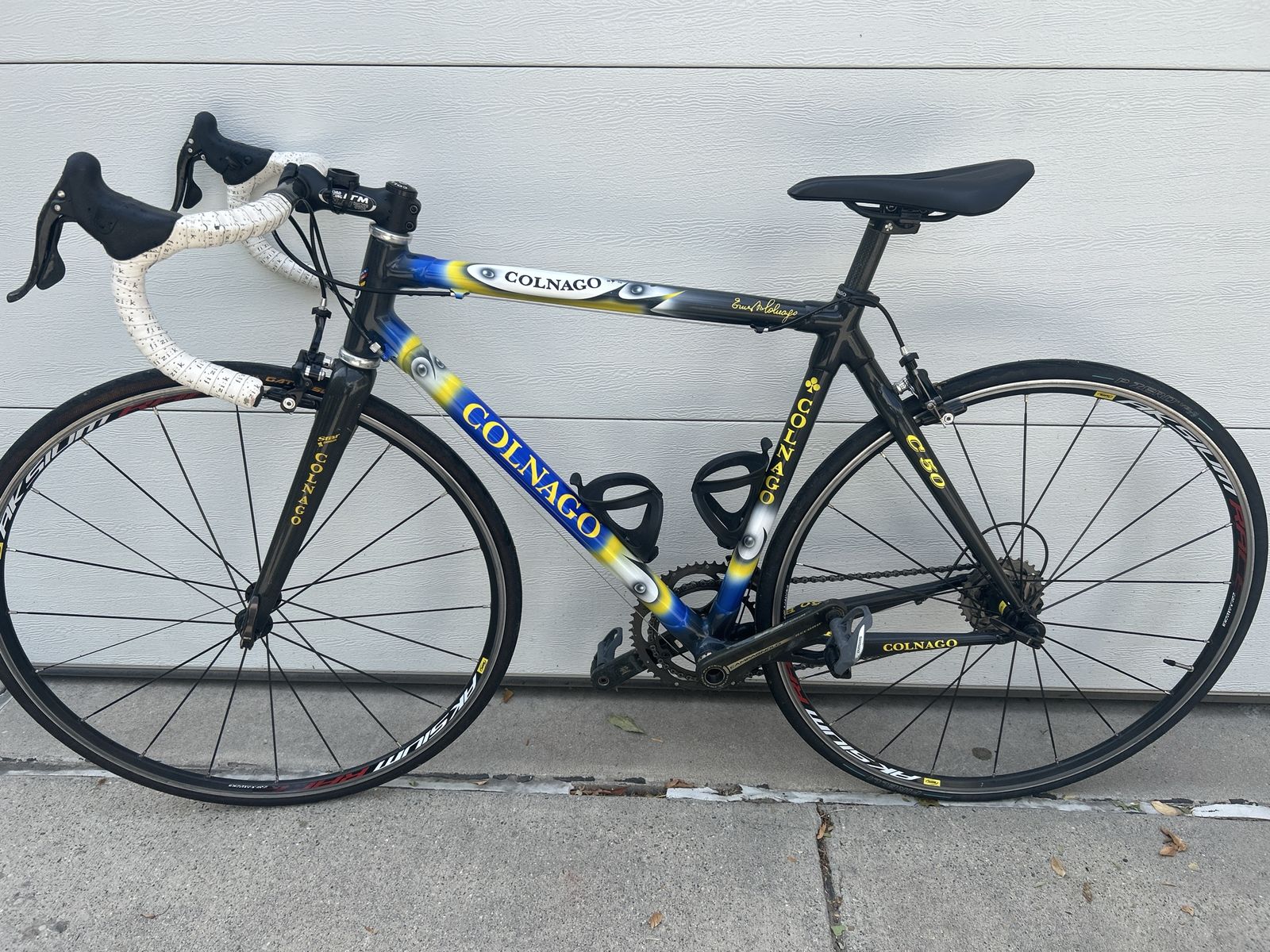Colnago C50 Carbon Fiber Road Bike - Campagnolo Record Groupset & Mavic Ksyrium Wheels 