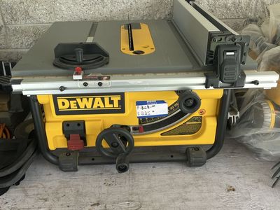 DEWALT DWE7480 10-Inch Compact Jobsite Table Saw, 24-inch Rip Capacity