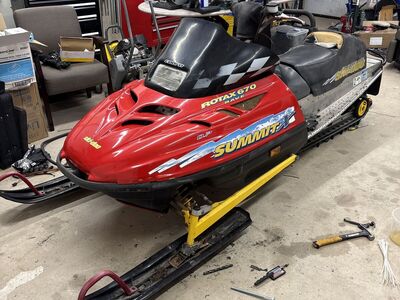 1998 ski doo summit X 670 snowmobile