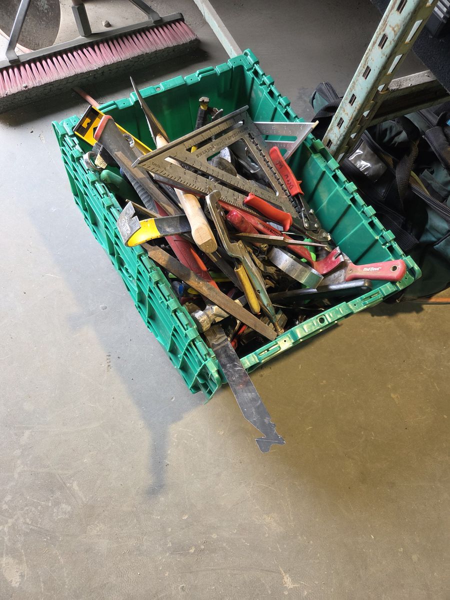 Tot full of random tools 40 for all
