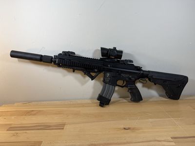 Airsoft GMP Zombie Killer MOD. M4-Z1 Metal Rifle w/ Red Dot, Laser Scope, Mag & Hard Case