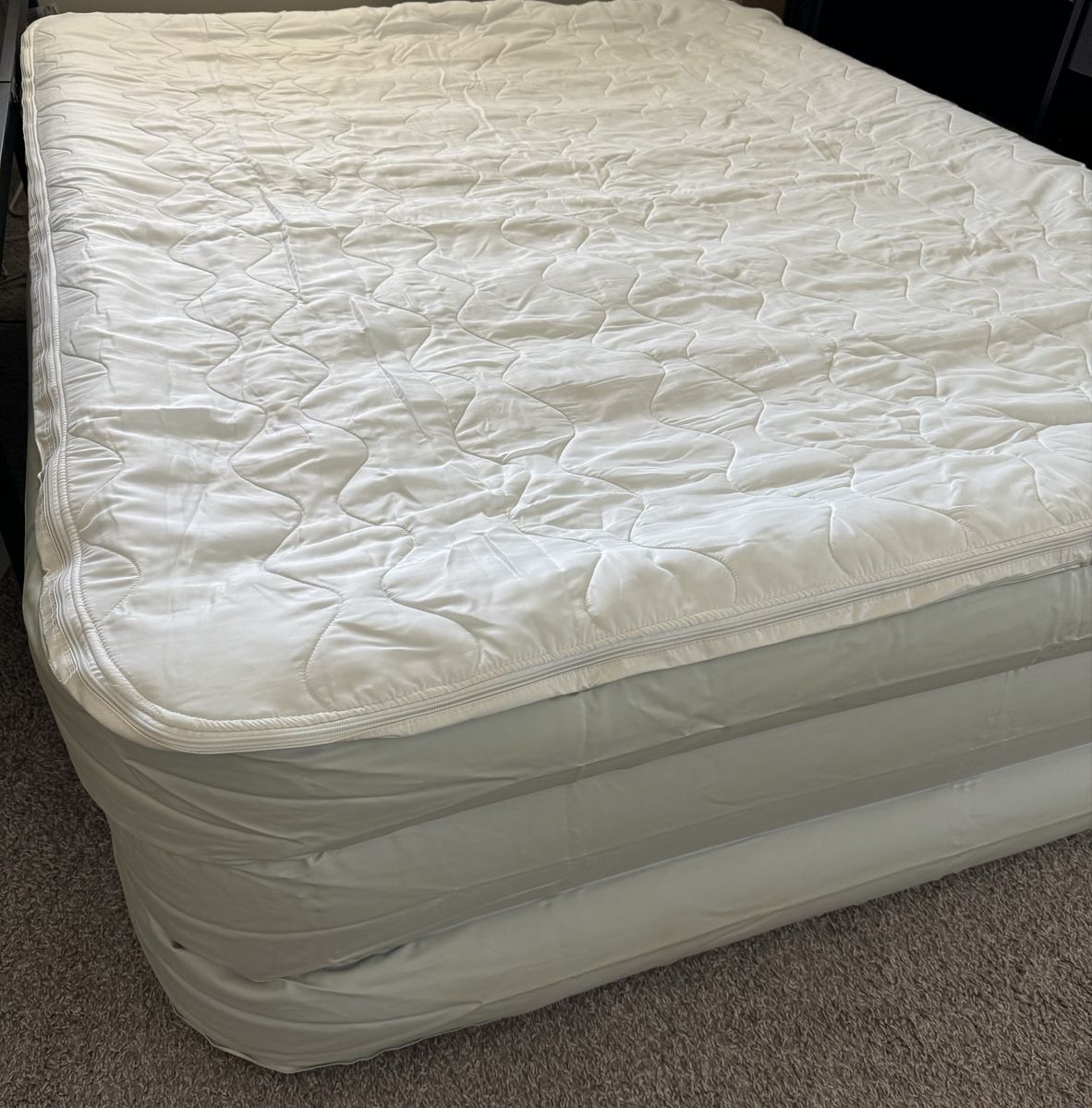 Coleman Queen Size Air Mattress with Built-in Pump and Quilted Topper