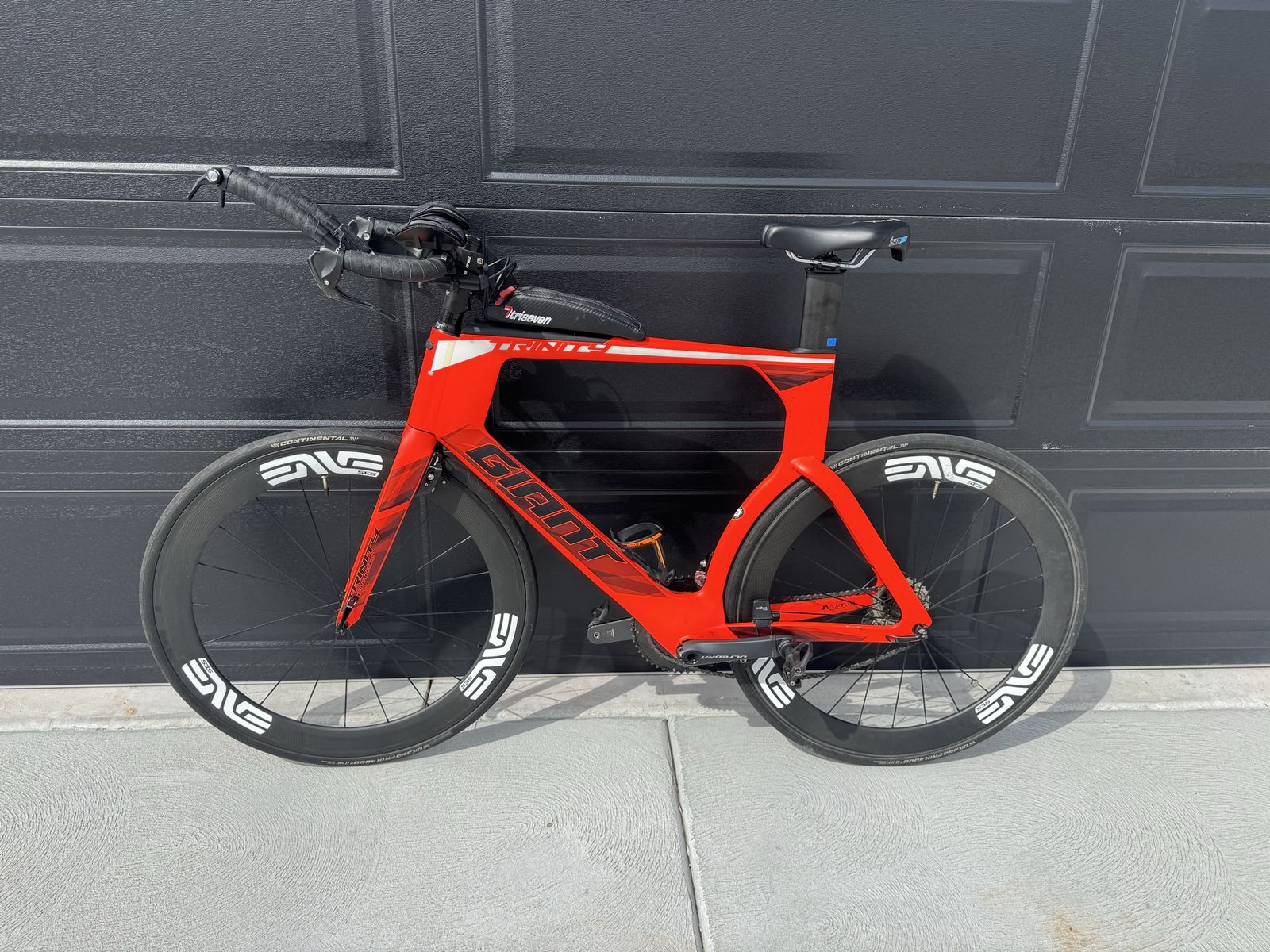 2019 Giant Trinity Advanced Tri Bike + Full Wahoo